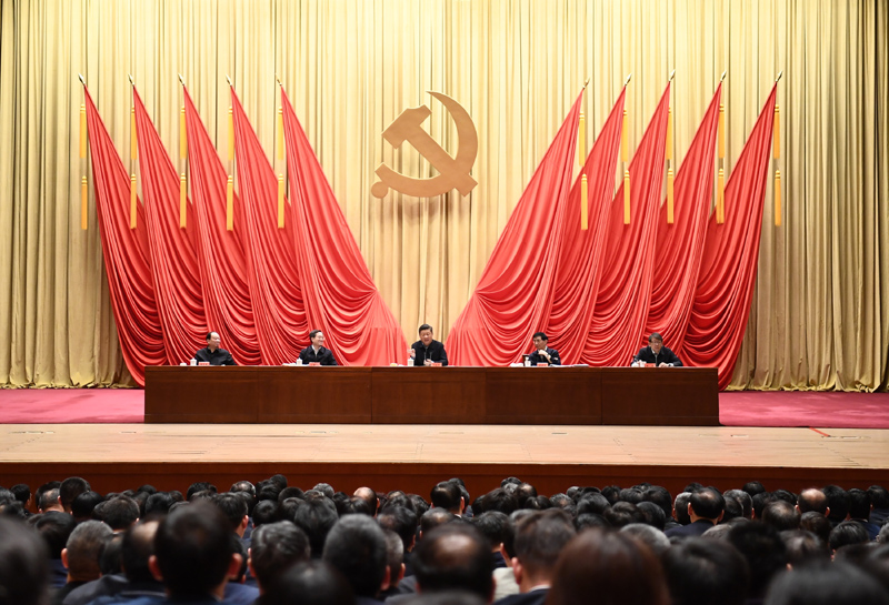 3月1日，2019年春季學期中央黨校（國家行政學院）中青年干部培訓班在中央黨校開班。中共中央總書記、國家主席、中央軍委主席習近平在開班式上發(fā)表重要講話。